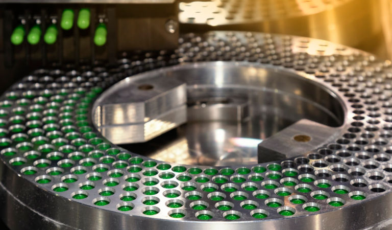 green capsule medicin