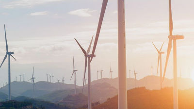 windmills-493758564-1680x525